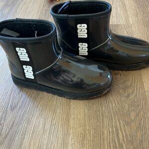 GUC UGG waterproof boots size 9